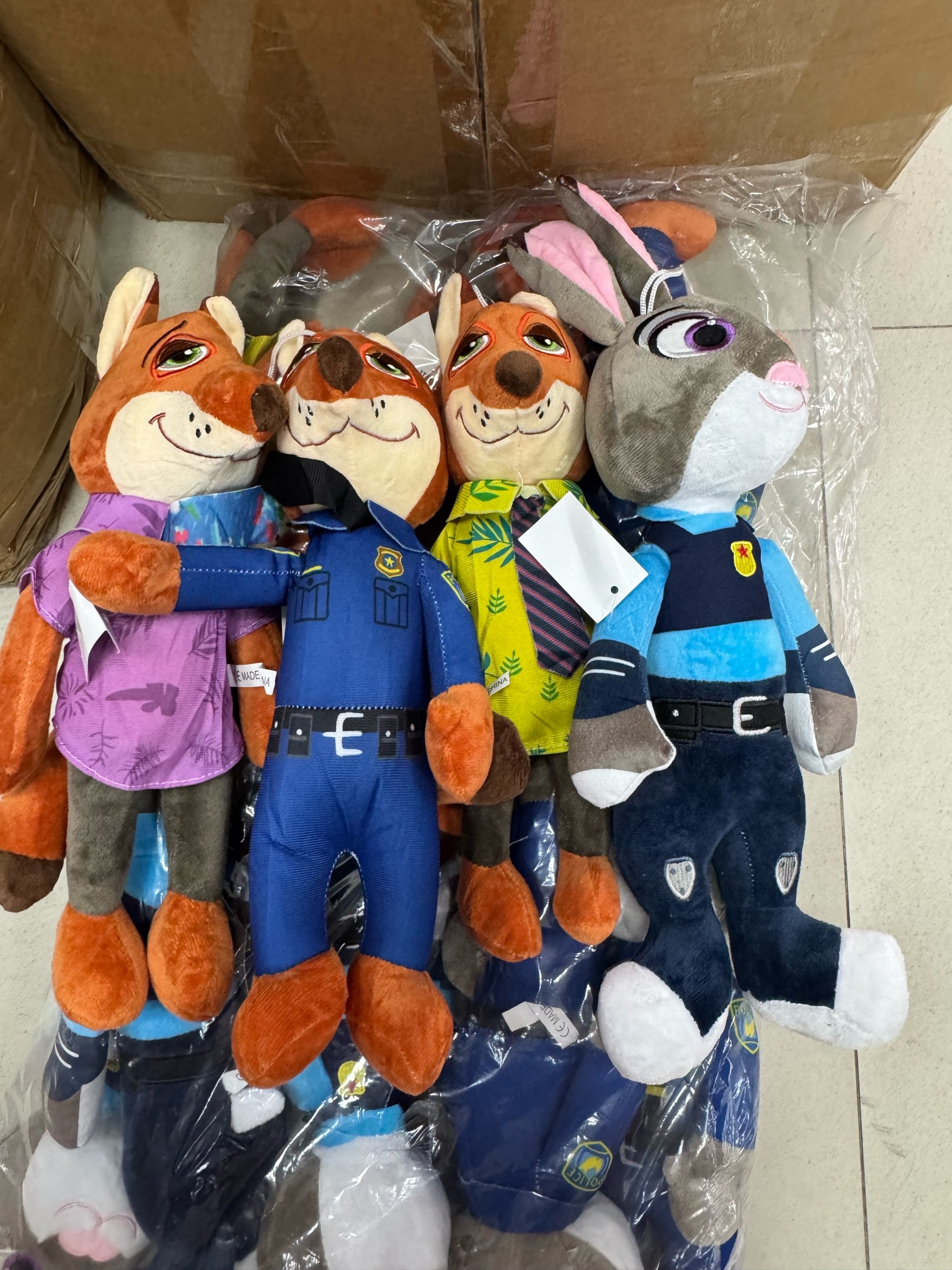 maskotka zootopia 40cm