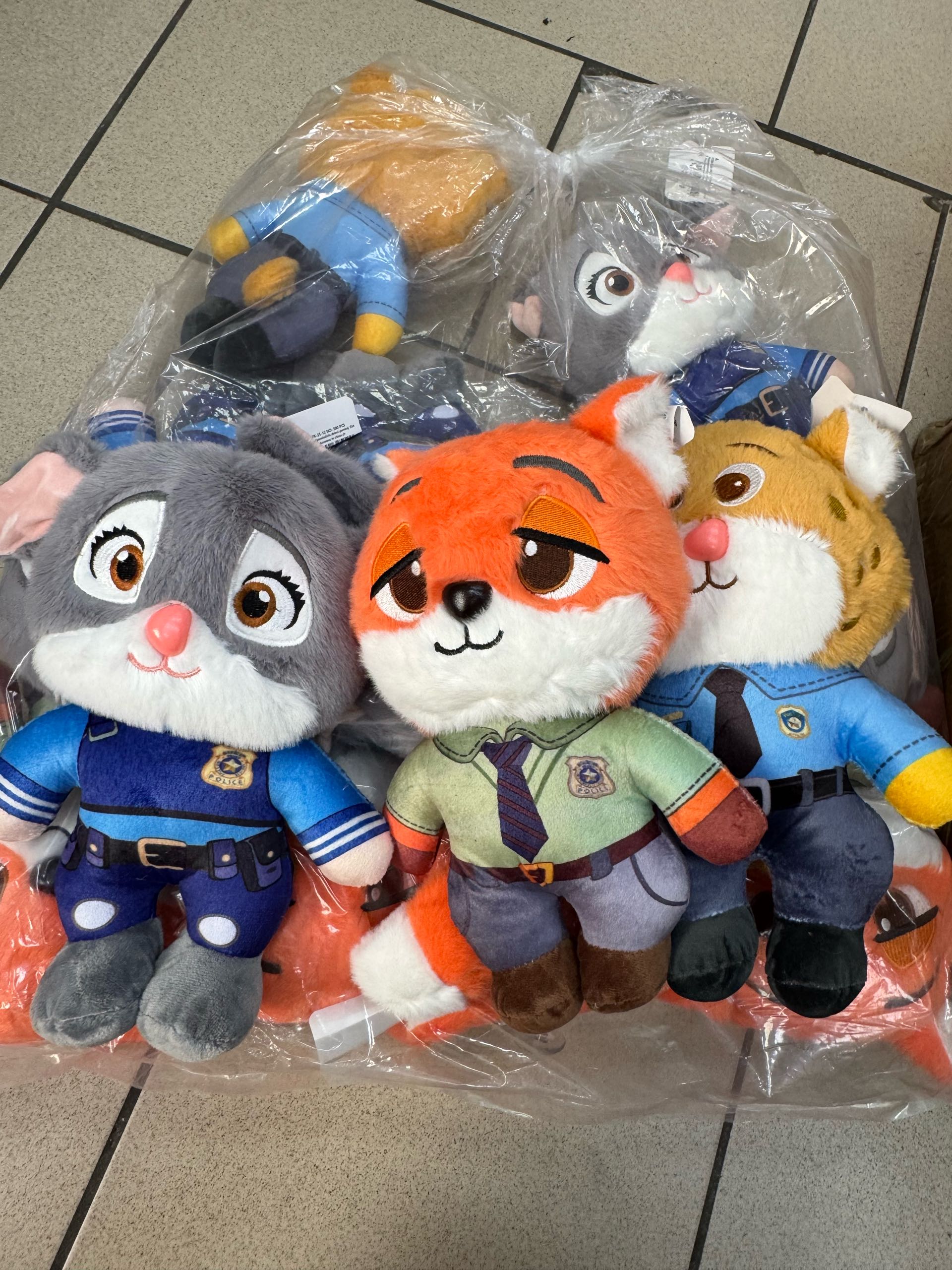 maskotka zootopia 25cm