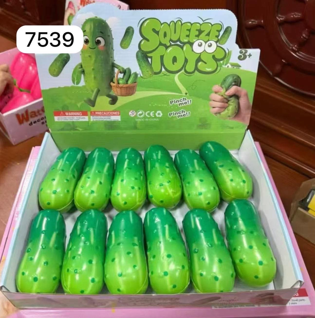 squishy ogórek