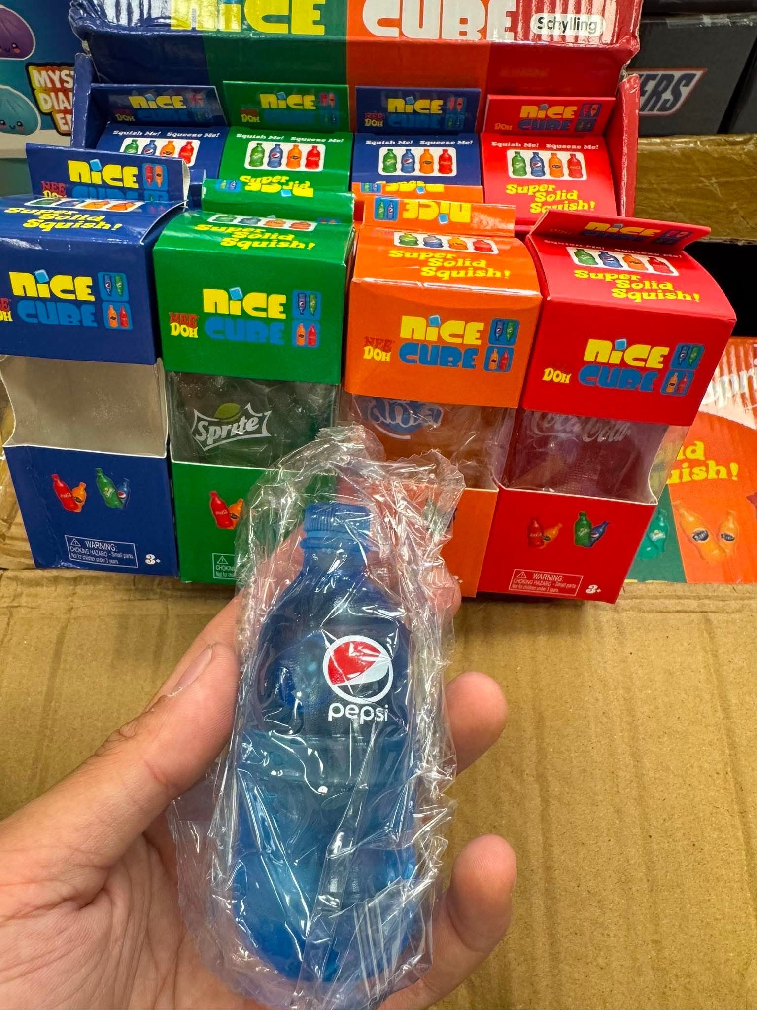 Coca/fanta/pepsi/sprite